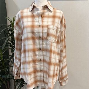 Women’s Aeropostale Plaid Top Caramel Brown and White Button Front Dress Shirt